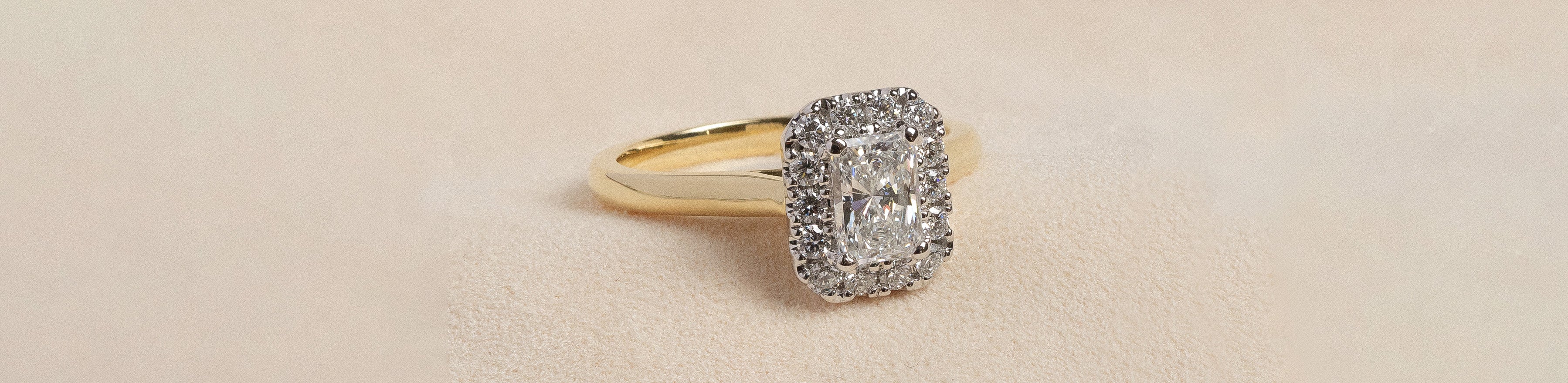 Engagement Ring: Radiant