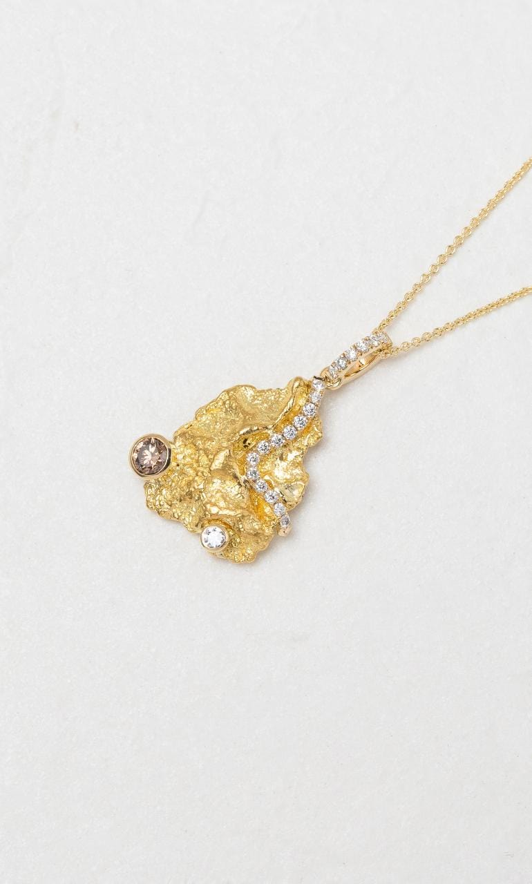2024 © Hogans Family Jewellers 18K YG Australian Gold & Champagne Diamond Pendant