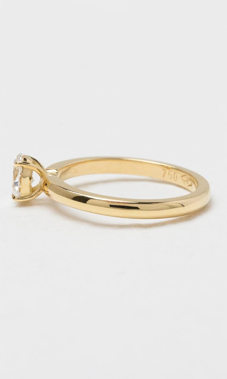 2024 © Hogans Family Jewellers 18K YG Oval Cut Diamond Solitaire Ring