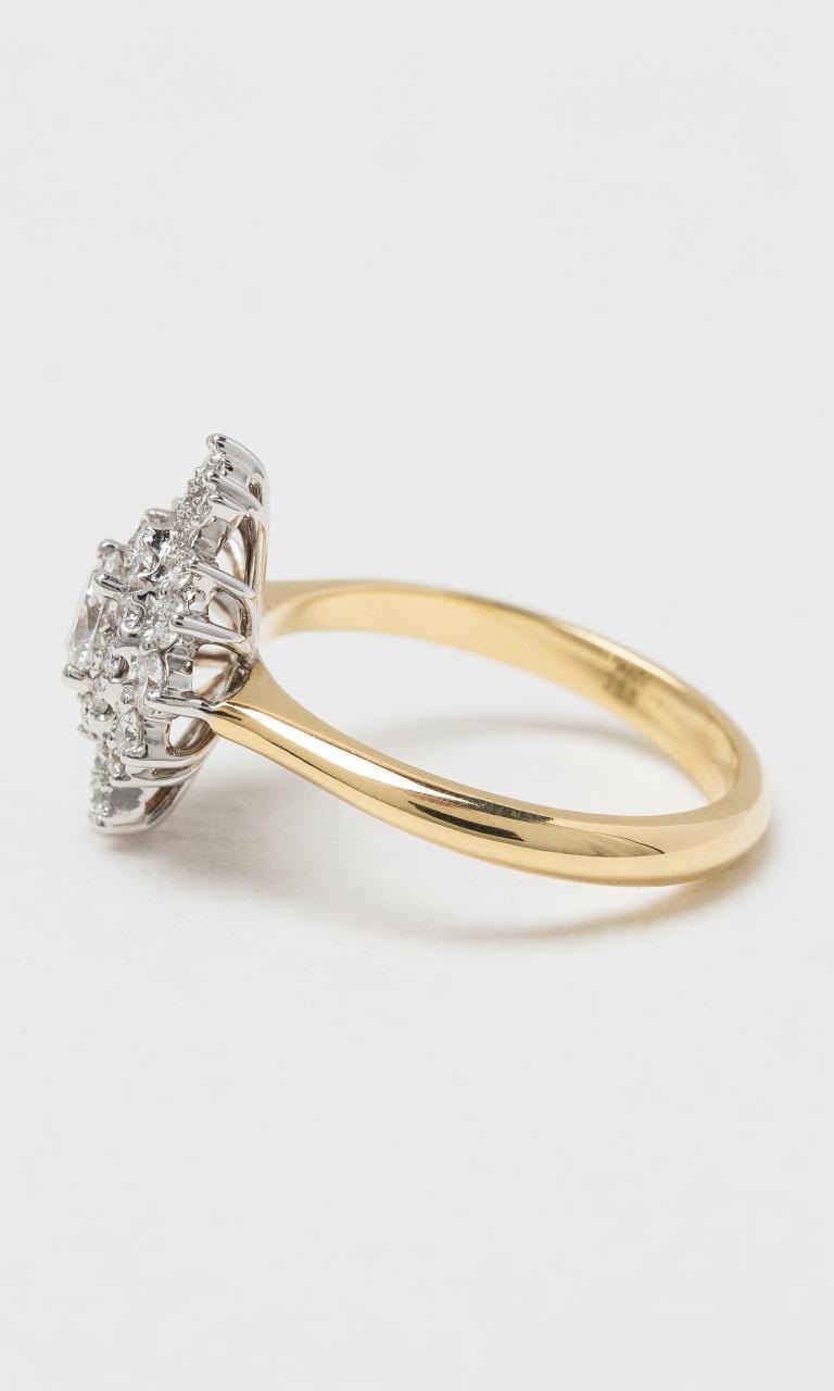 2024 © Hogans Family Jewellers 18K YWG Oval Cut Diamond Vintage Style Ring
