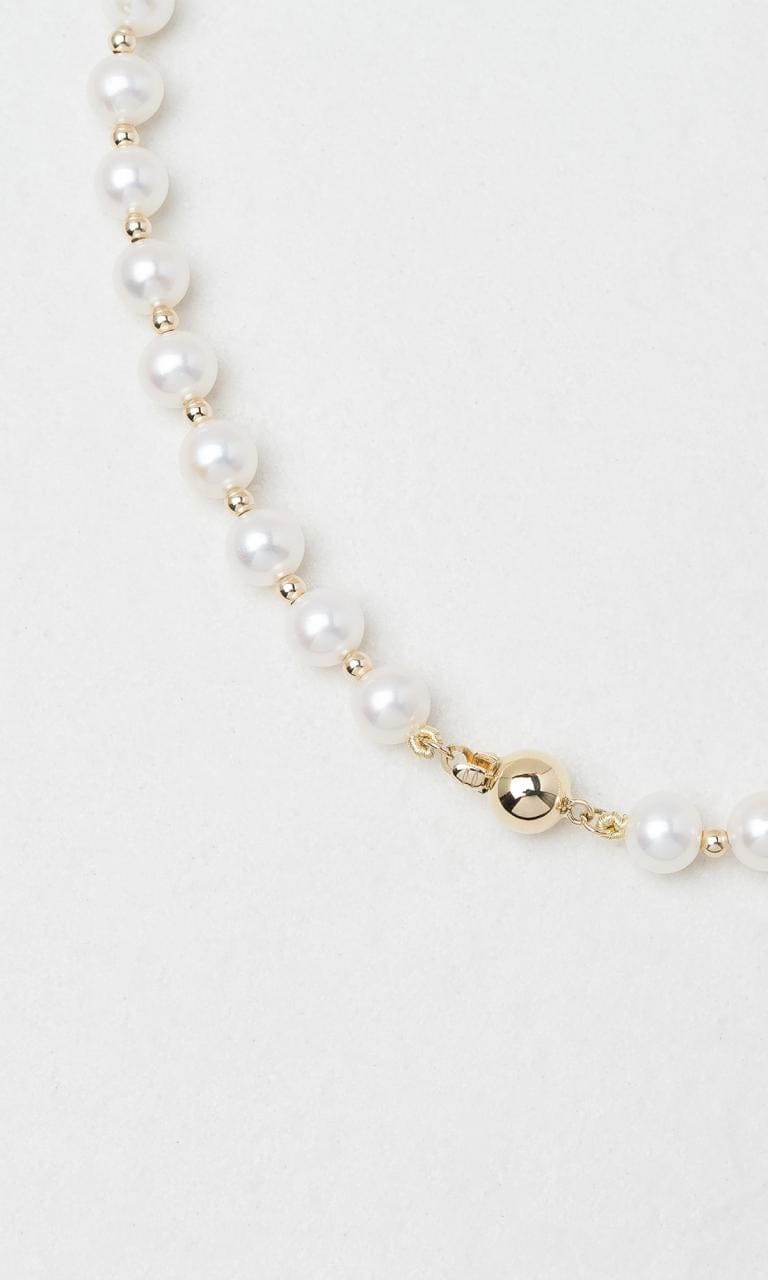 Hogans Family Jewellers 14K YG 6-6.5mm Freshwater Pearl Necklet