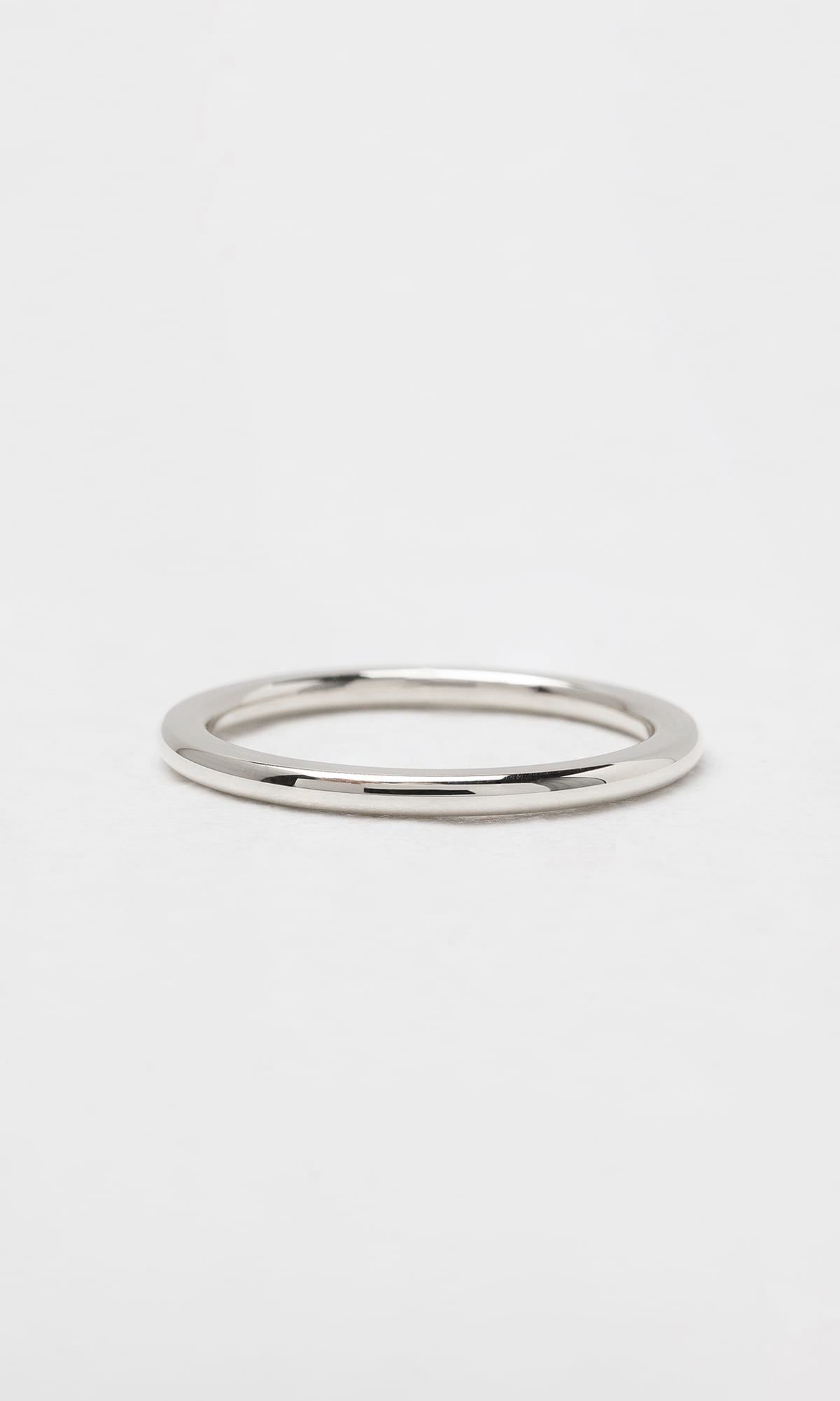 Hogans Family Jewellers 18K 1.3mm - 1.5mm Plain Polished Ladies Wedder