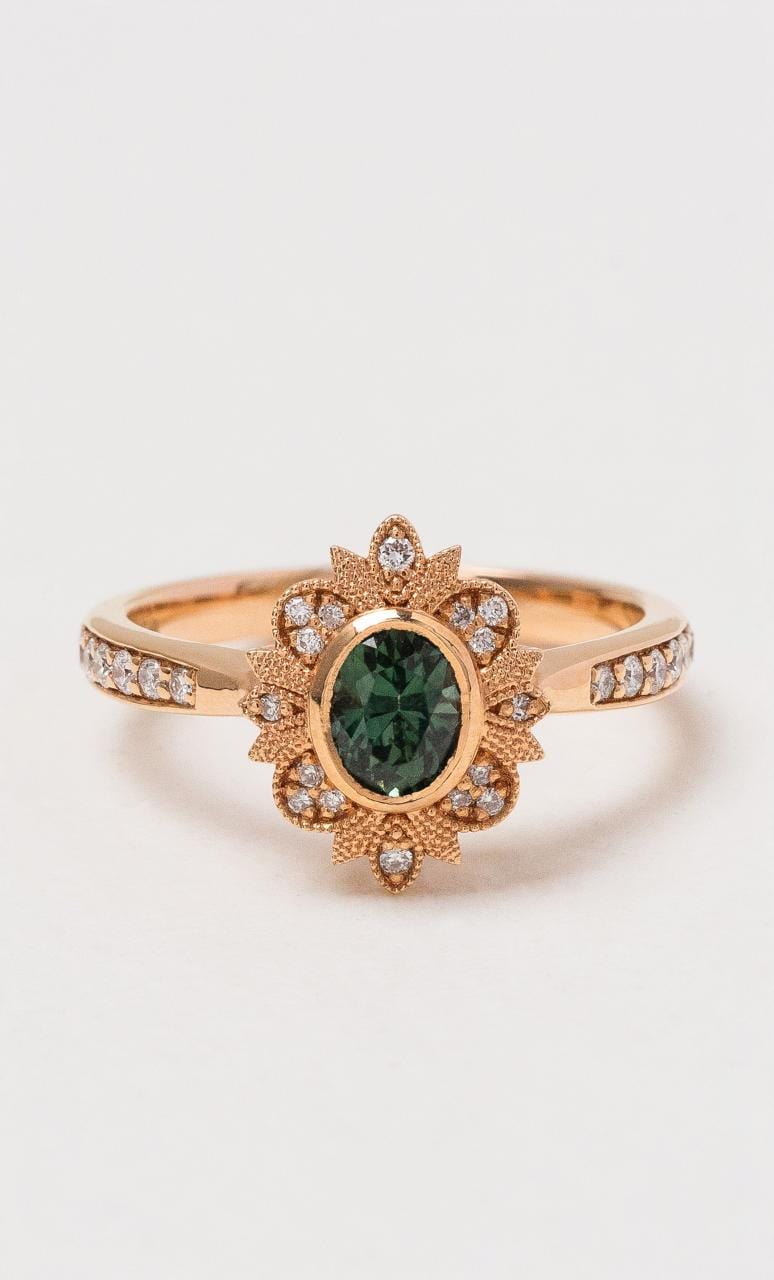 Hogans Family Jewellers 18K RG Vintage Oval Sapphire Ring