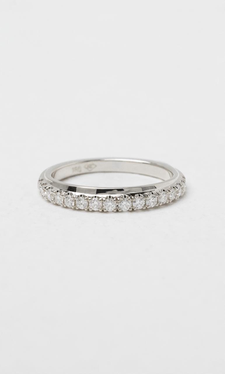 Hogans Family Jewellers 18K WG 0.45ct TDW Round Brilliant Cut Diamond Ledged Band
