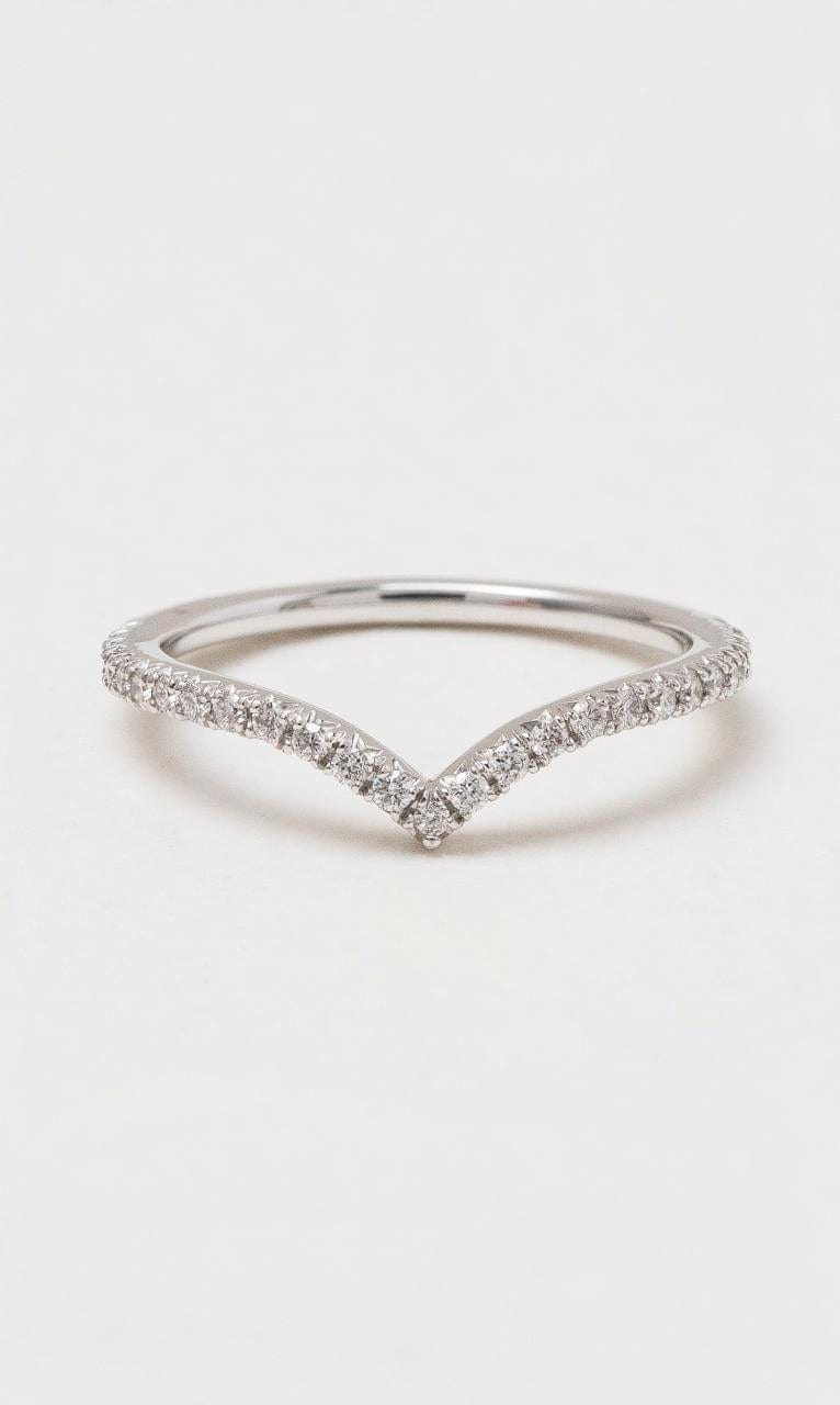 Hogans Family Jewellers 18K WG Diamond Shaped Band