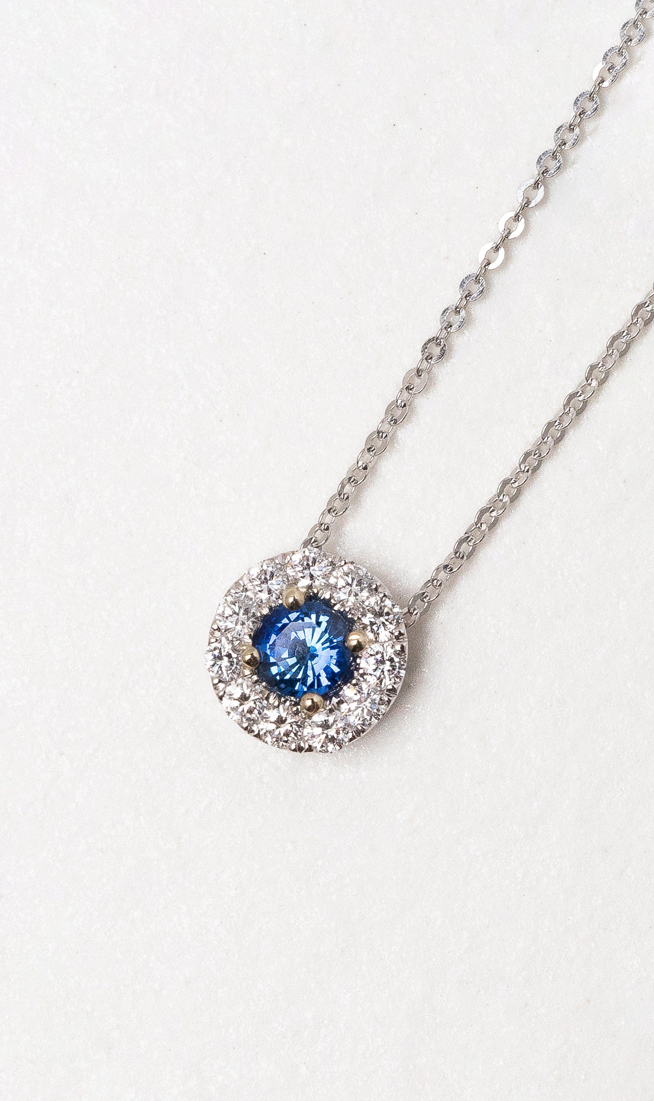 Hogans Family Jewellers 18K WG Round Ceylon Sapphire Necklace