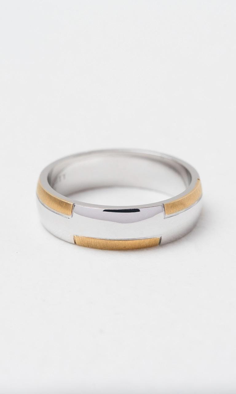 Hogans Family Jewellers 18K WYG 6.5mm Gents Band