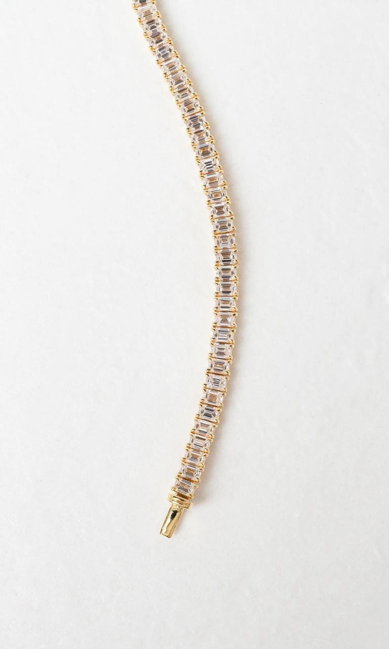 Hogans Family Jewellers 18K YG 7.69ct TDW Emerald Cut Diamond Tennis Bracelet