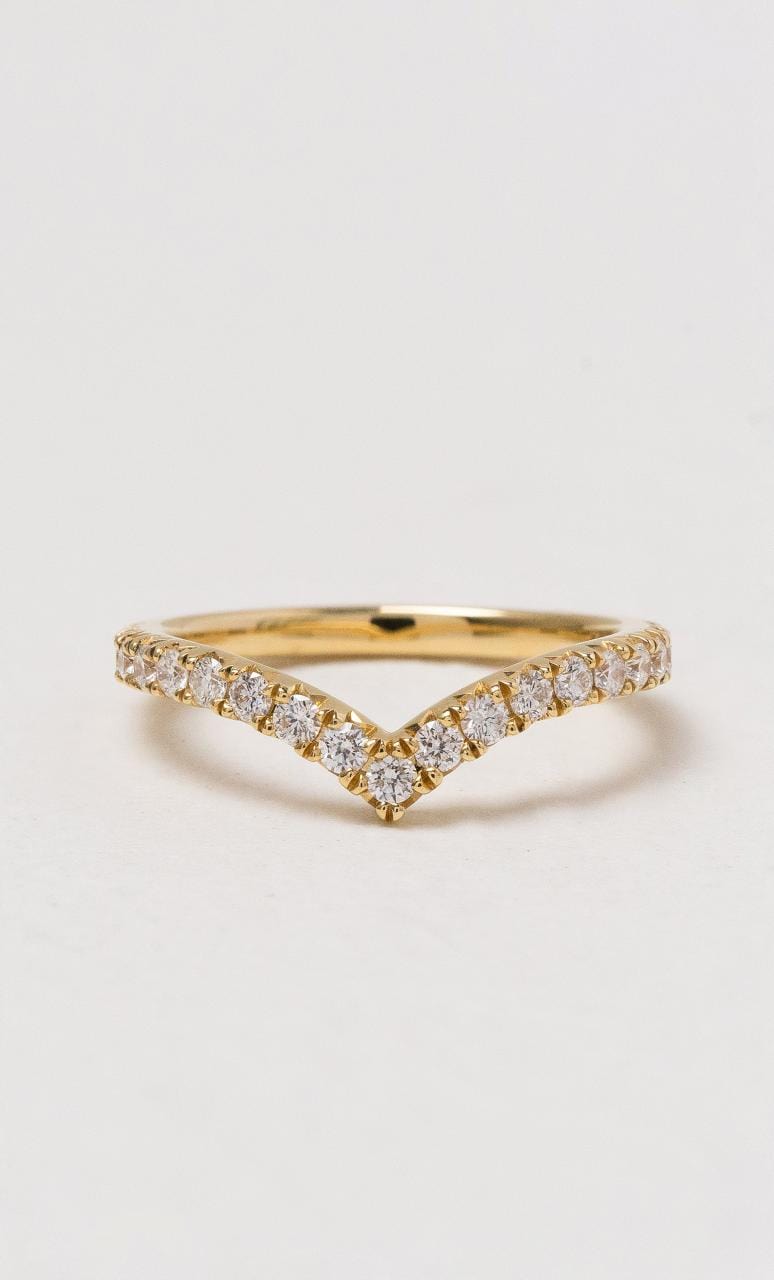 Hogans Family Jewellers 18K YG Contoured Diamond Band