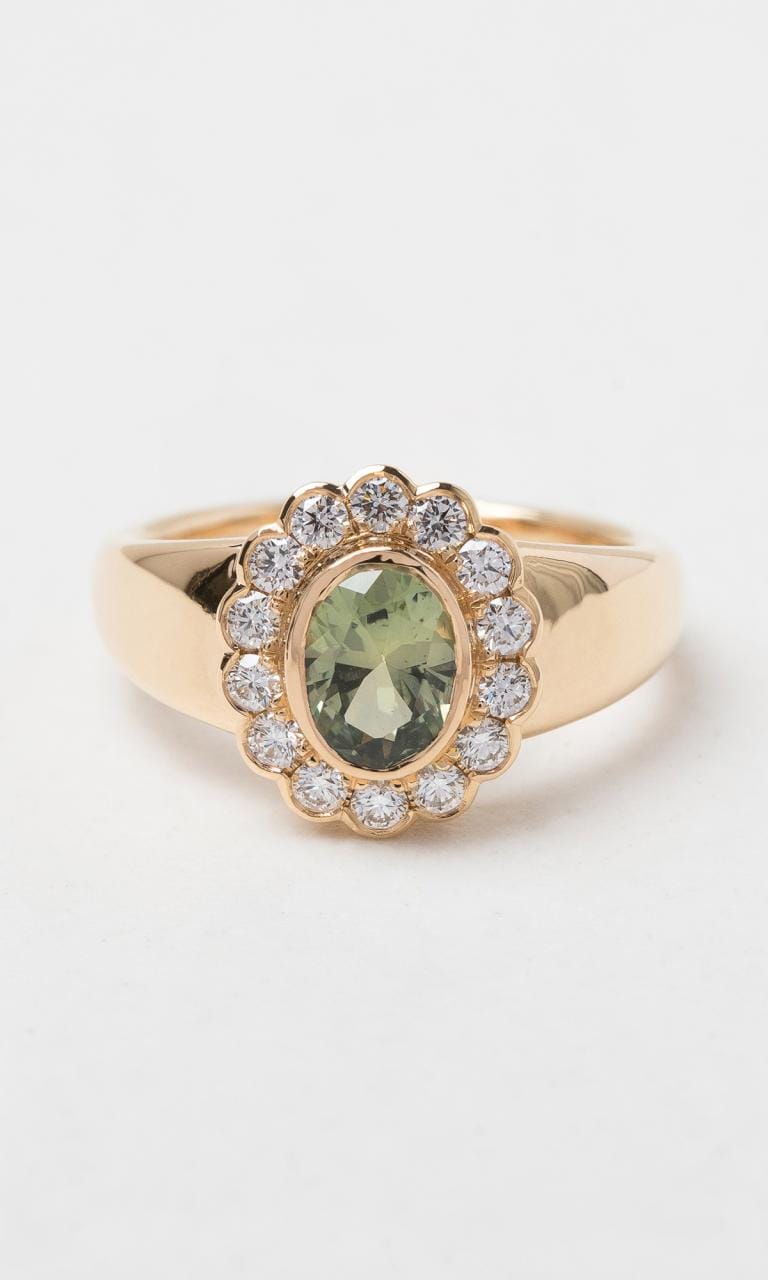 Hogans Family Jewellers 18K YG Oval Cut Australian Sapphire Daisy Signet Ring