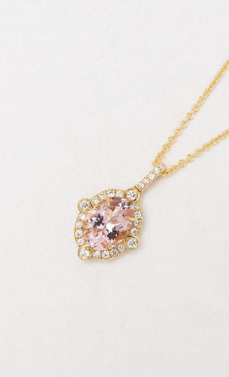 Hogans Family Jewellers 18K YG Oval Morganite Pendant