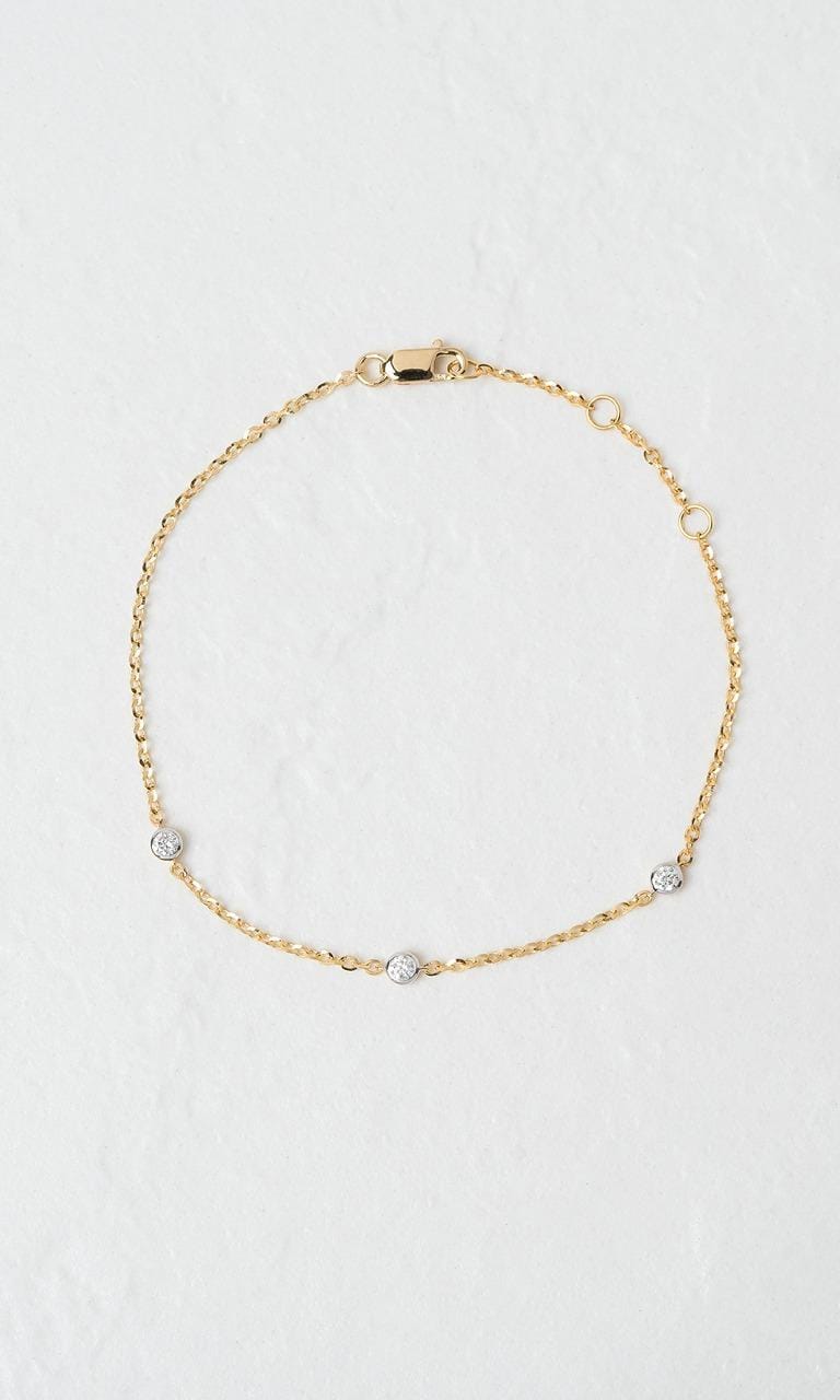 Hogans Family Jewellers 18K YWG 0.15ct TDW Round Brilliant Cut Diamond Bracelet