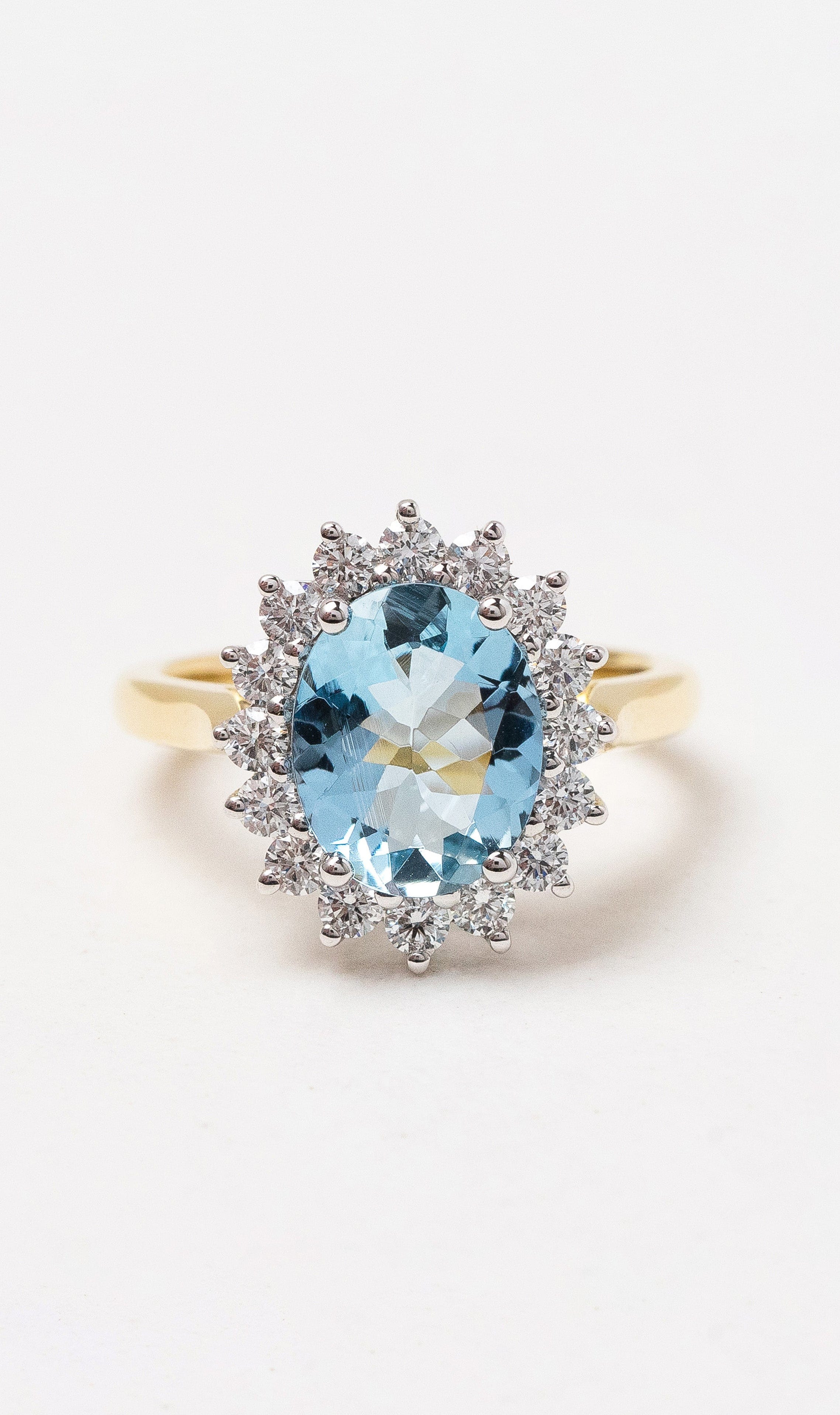 Hogans Family Jewellers 18K YWG Cluster Aquamarine Dress Ring