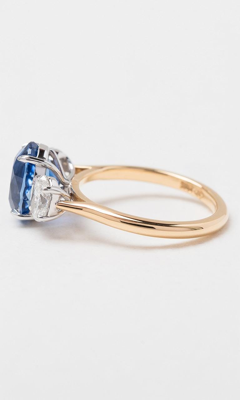 Hogans Family Jewellers 18K YWG Oval Cut Ceylon Sapphire Trilogy Ring