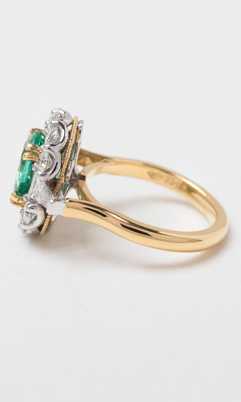 Hogans Family Jewellers 18K YWG Oval Cut Emerald Cluster Dress Ring