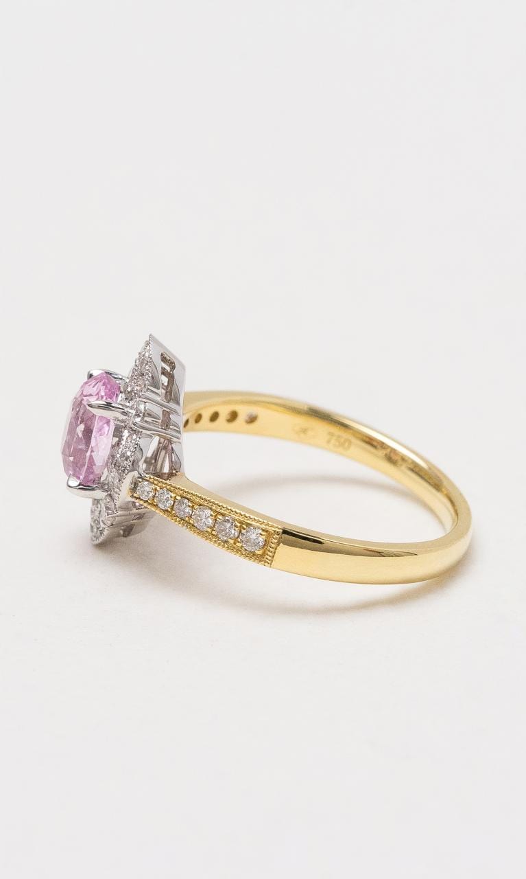 Hogans Family Jewellers 18K YWG Vintage Style Padparadscha Sapphire Ring
