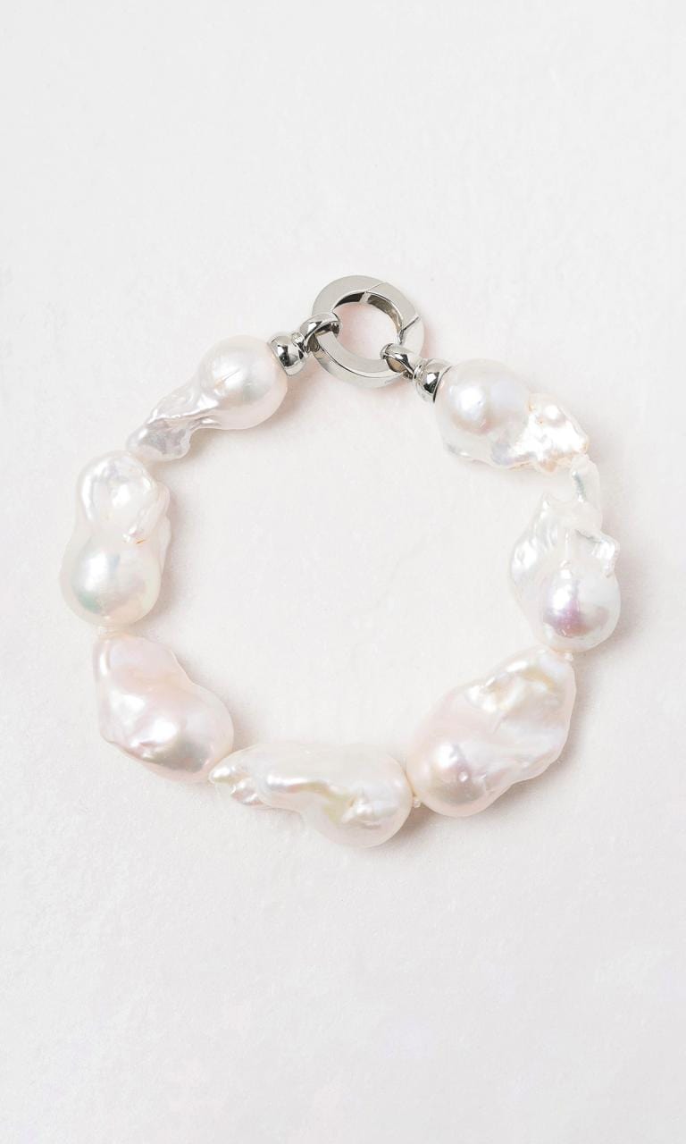 Hogans Family Jewellers 9K WG 13mm Baroque Pearl Bracelet