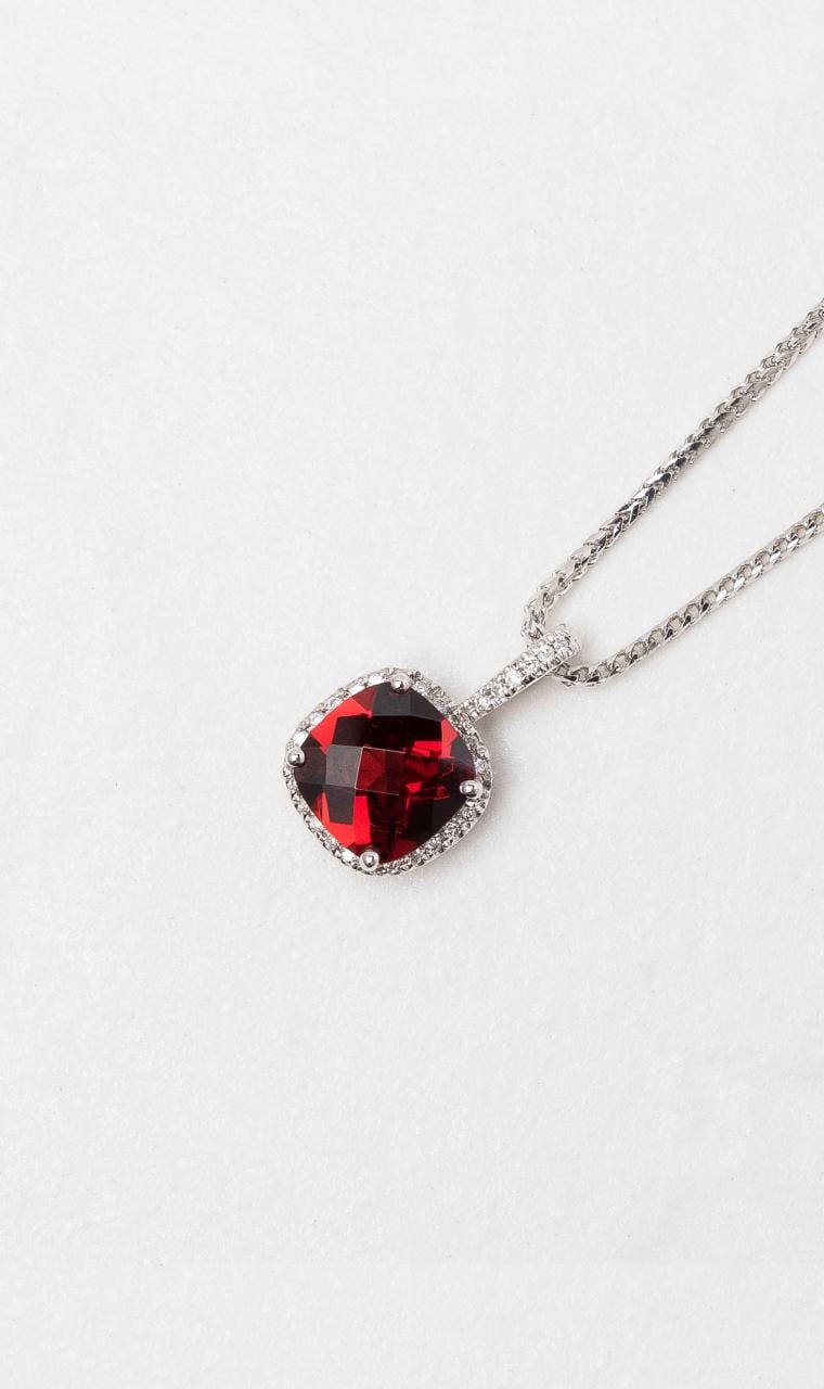 Hogans Family Jewellers 9K WG Garnet Pendant