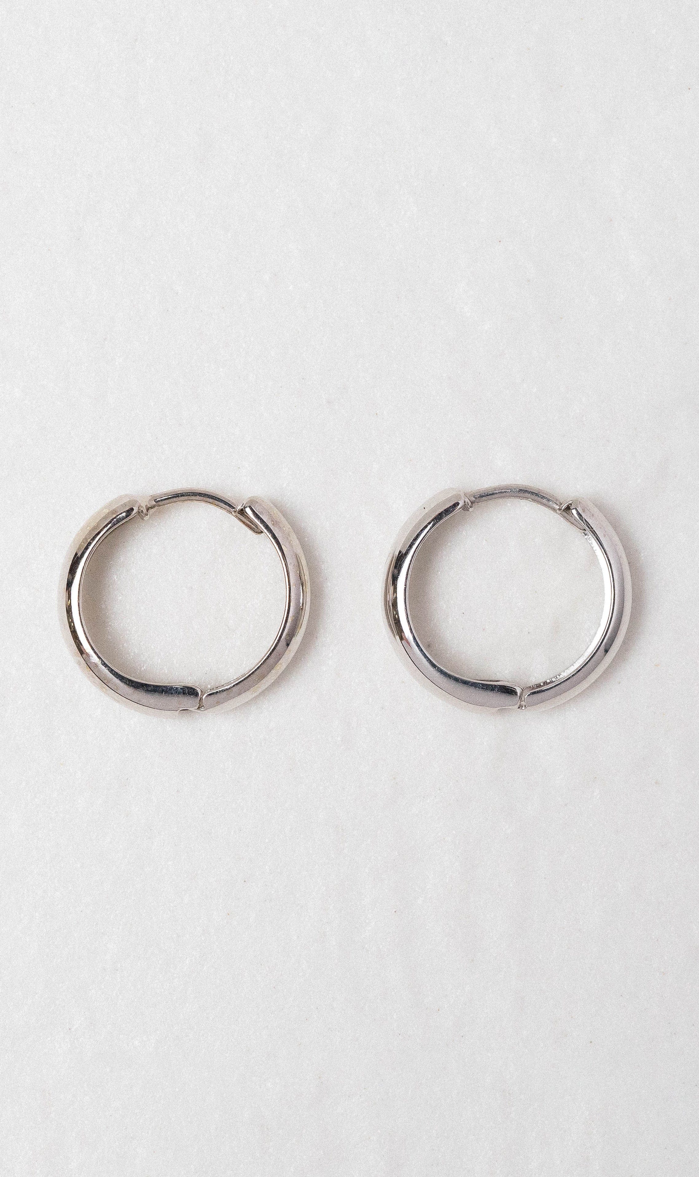 Half online circle earring