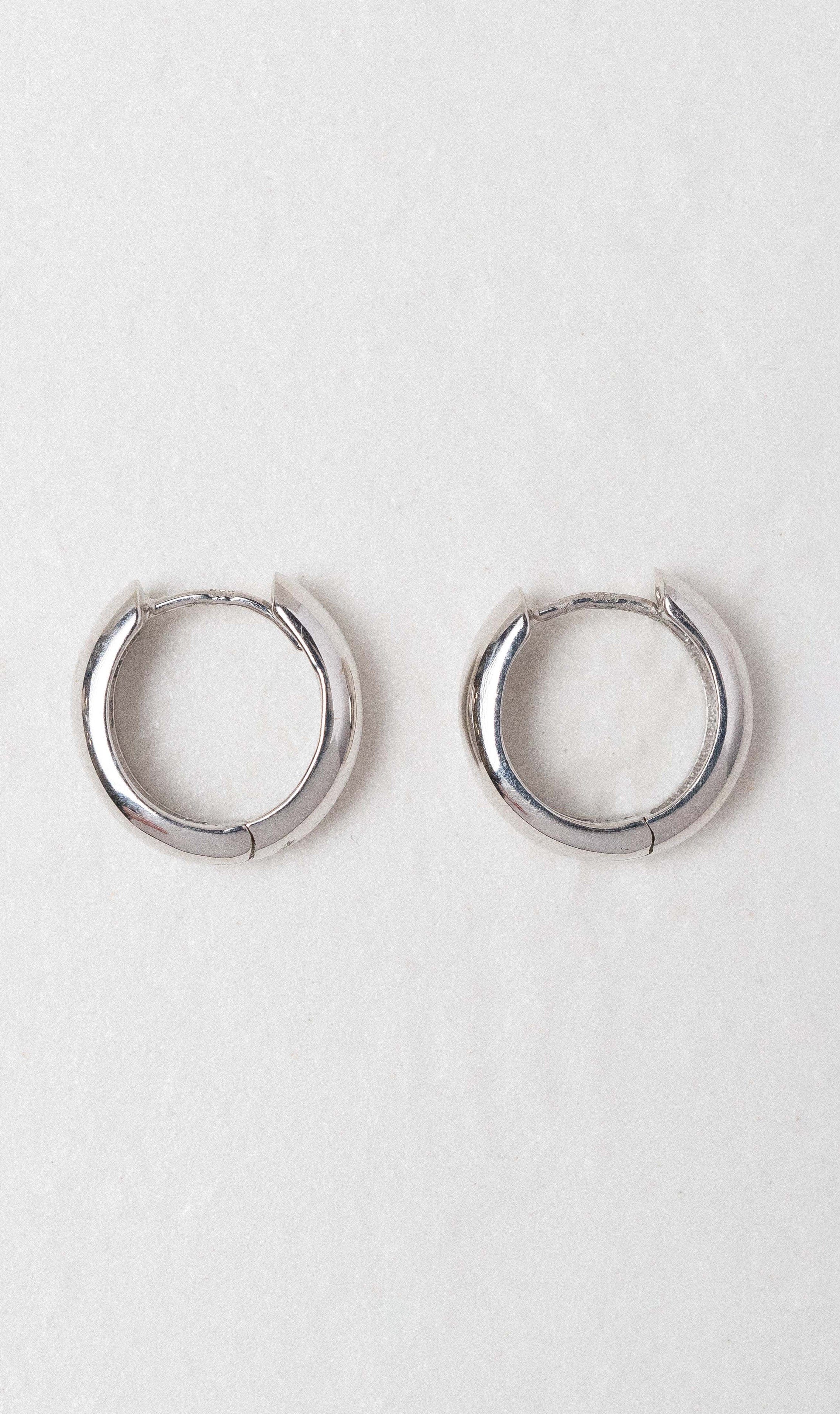 Hogans Family Jewellers 9K WG Plain Half Round Huggie Earrings