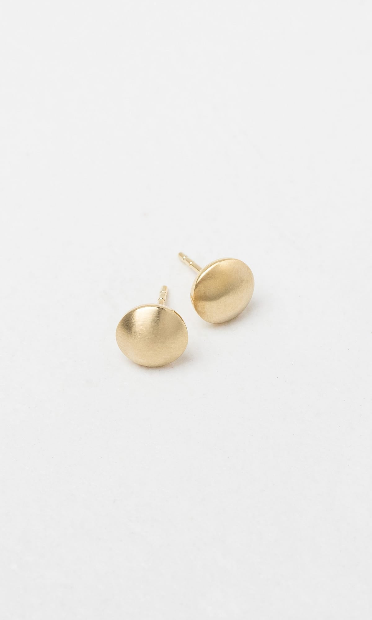 Hogans Family Jewellers 9K YG 8mm Frosted Domed Stud Earrings