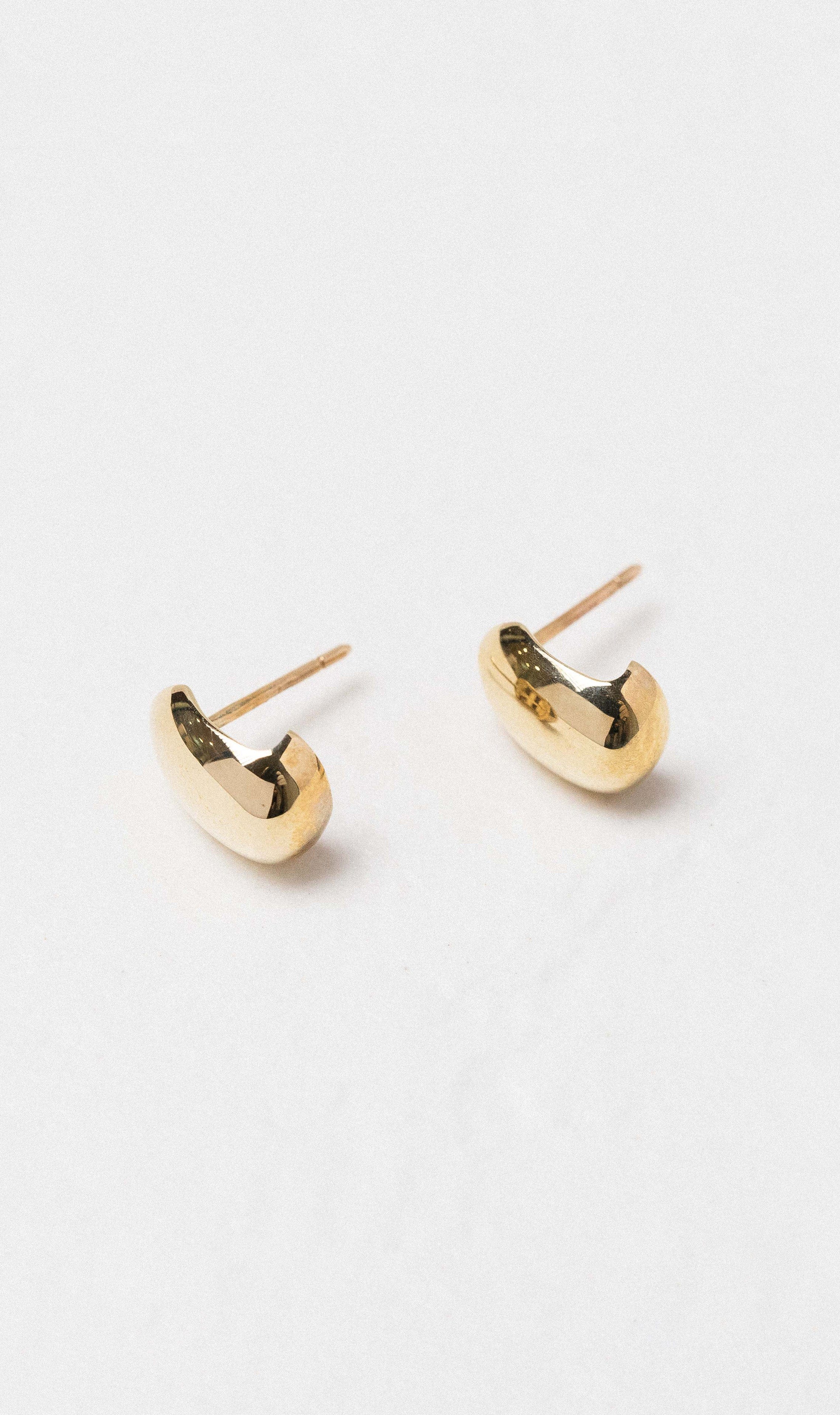 Hogans Family Jewellers 9K YG Crescent Stud Earrings
