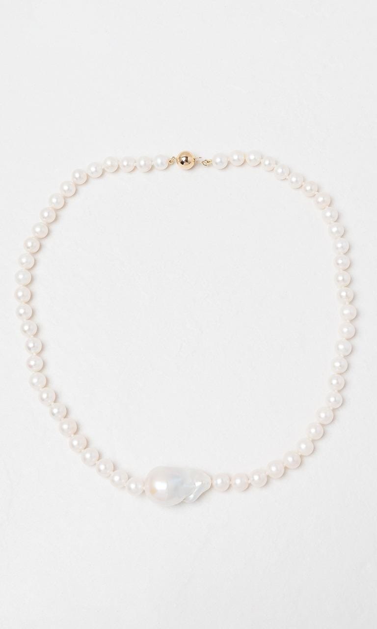 Hogans Family Jewellers 9K YG Freshwater & Baroque Pearl Necklace
