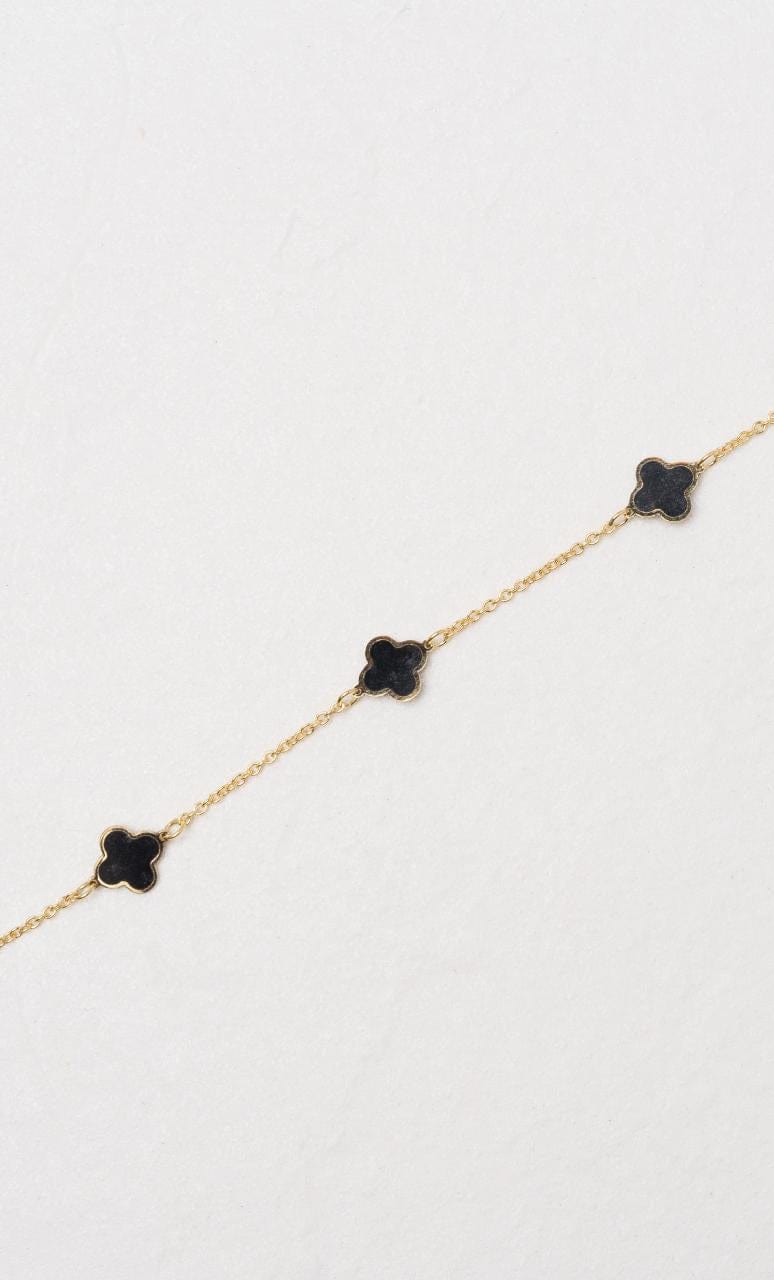 Hogans Family Jewellers 9K YG Onyx Clover Bracelet