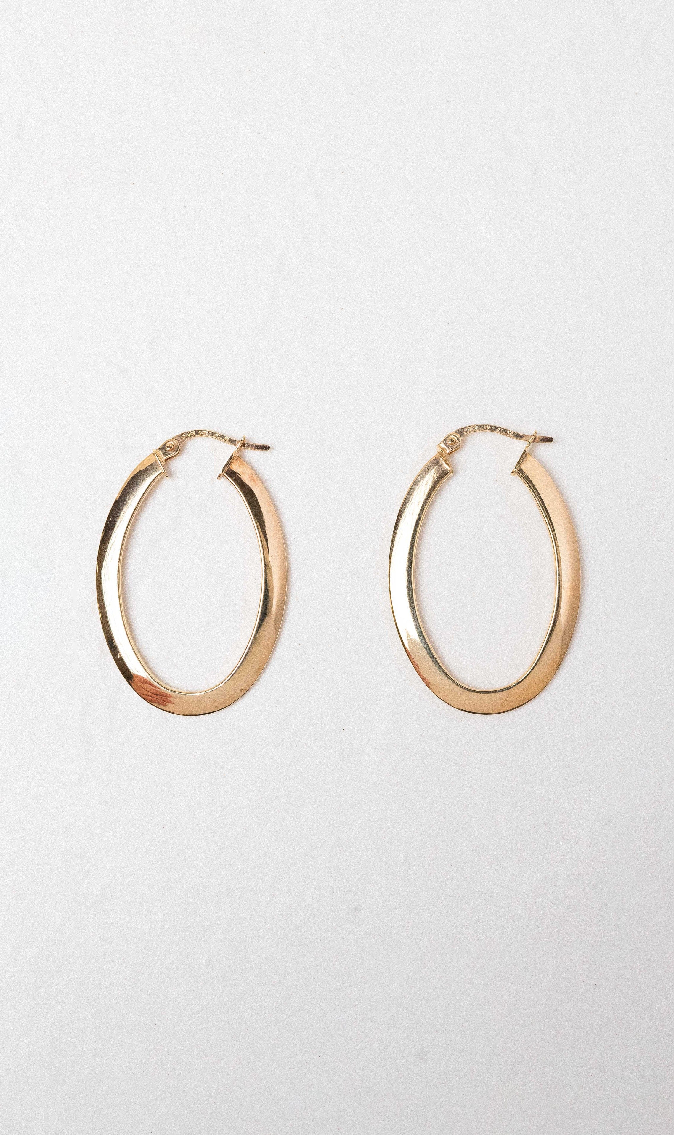 Hogans Family Jewellers 9K YG Oval Flat Hoop