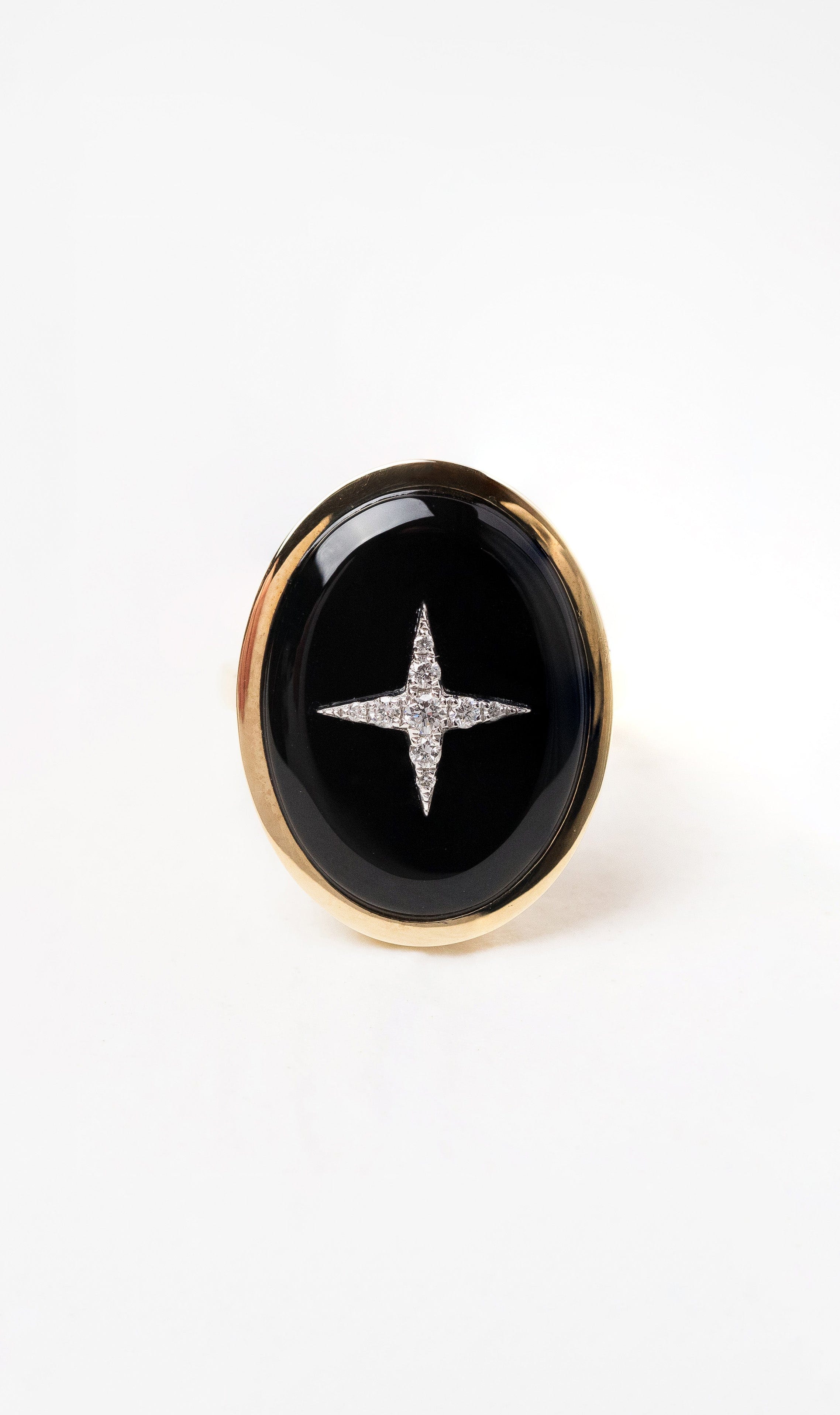 Hogans Family Jewellers 9K YG Oval Onyx Diamond Ring