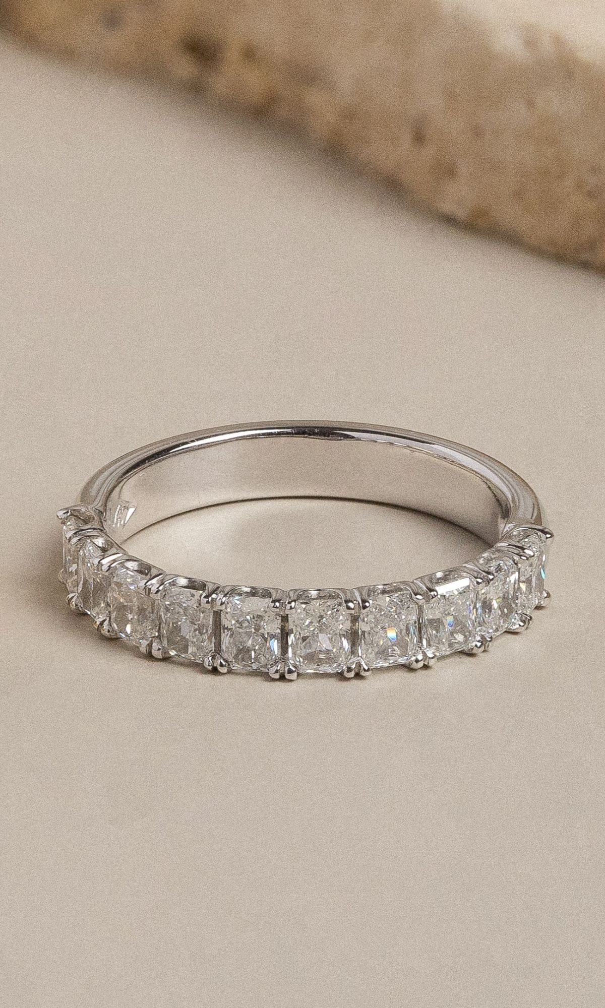 Hogans Family Jewellers Bespoke 18K YWG Diamond Wedding Band Set