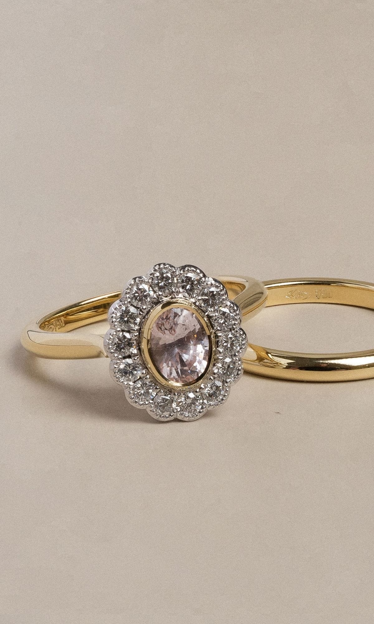 Hogans Family Jewellers Bespoke 18K YWG Sapphire & Diamond Halo Ring & Band