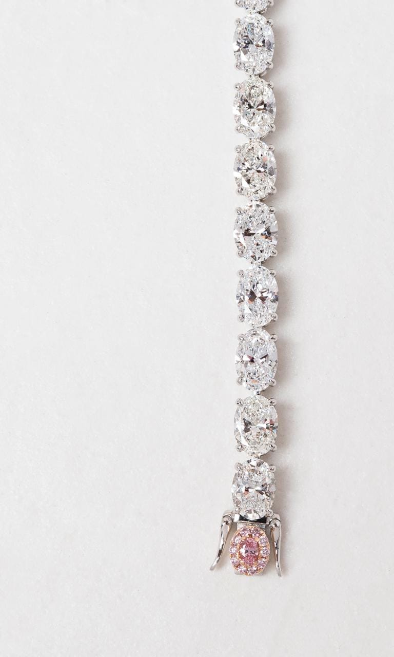 Hogans Family Jewellers Platinum 16.27ct TDW Oval Cut Australian Pink & White Diamond Tennis Bracelet