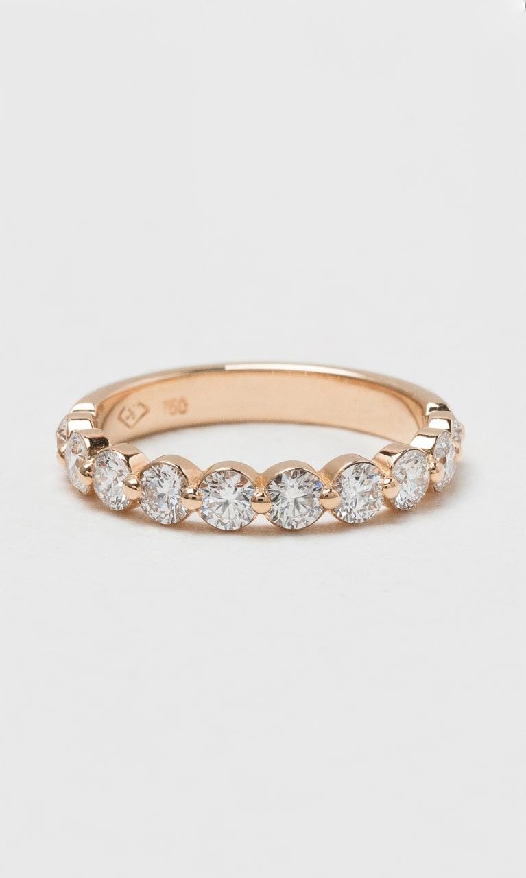 2024 © Hogans Family Jewellers 18K RG Single Claw Diamond Band