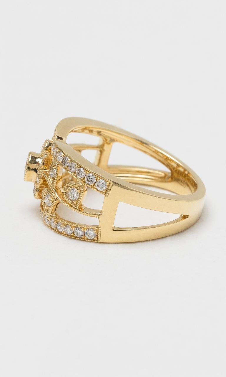 2024 © Hogans Family Jewellers 18K YG Decorative Wide Diamond Band