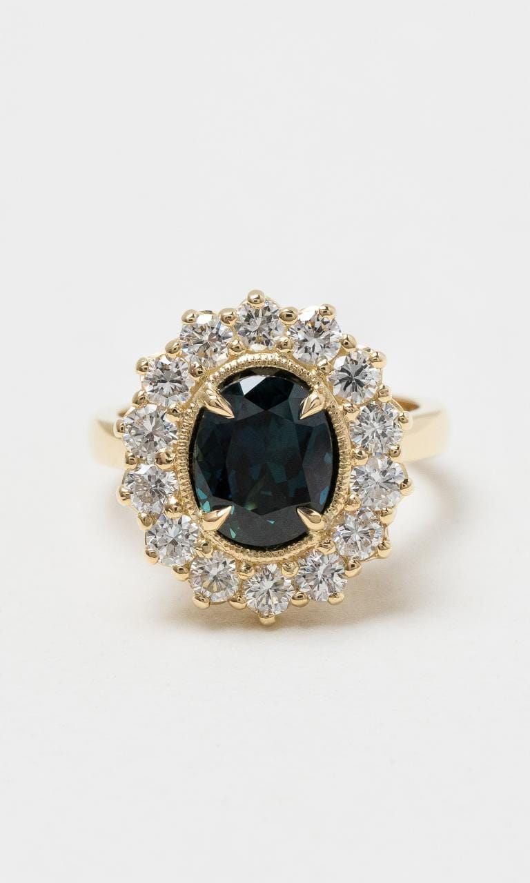 2024 © Hogans Family Jewellers 18K YG Oval Australian Sapphire & Diamond Cluster Ring