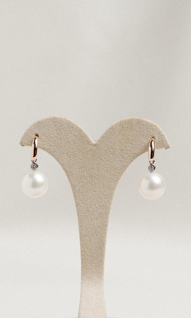2024 © Hogans Family Jewellers 18K YG South Sea Pearl Drop Earrings