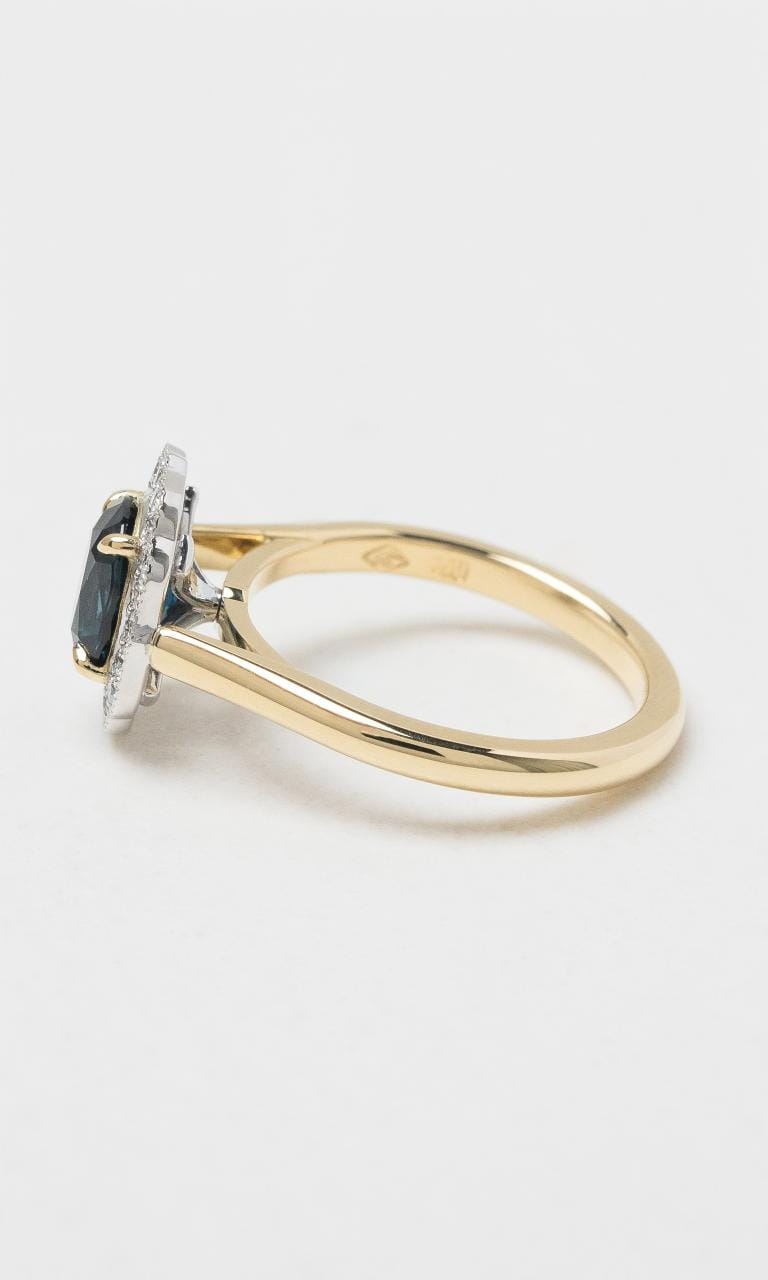 2024 © Hogans Family Jewellers 18K YWG Oval Australian Sapphire & Diamond Cluster Ring