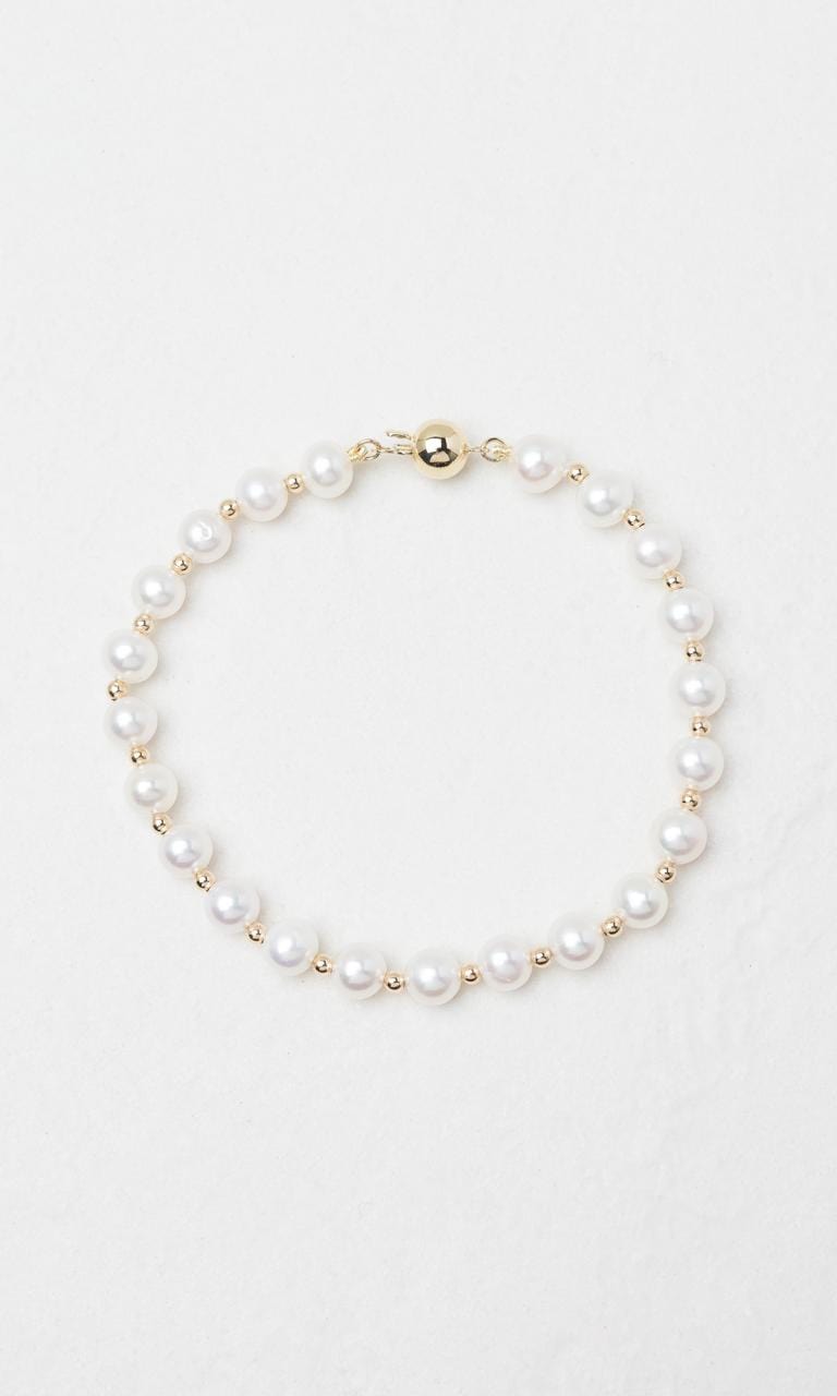 Hogans Family Jewellers 14K YG 6-6.5mm Freshwater Pearl Bracelet
