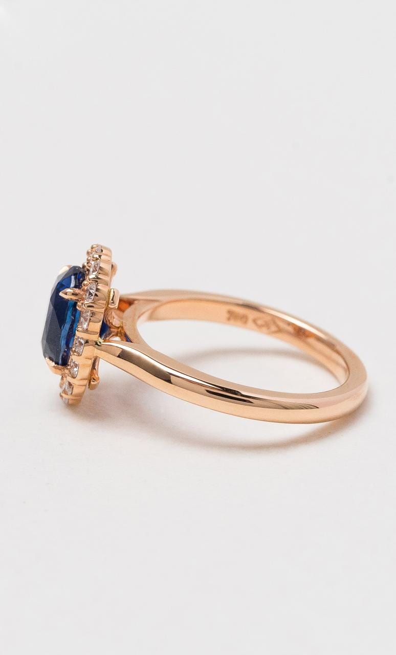 Hogans Family Jewellers 18K RG Oval Ceylon Cluster Sapphire Ring