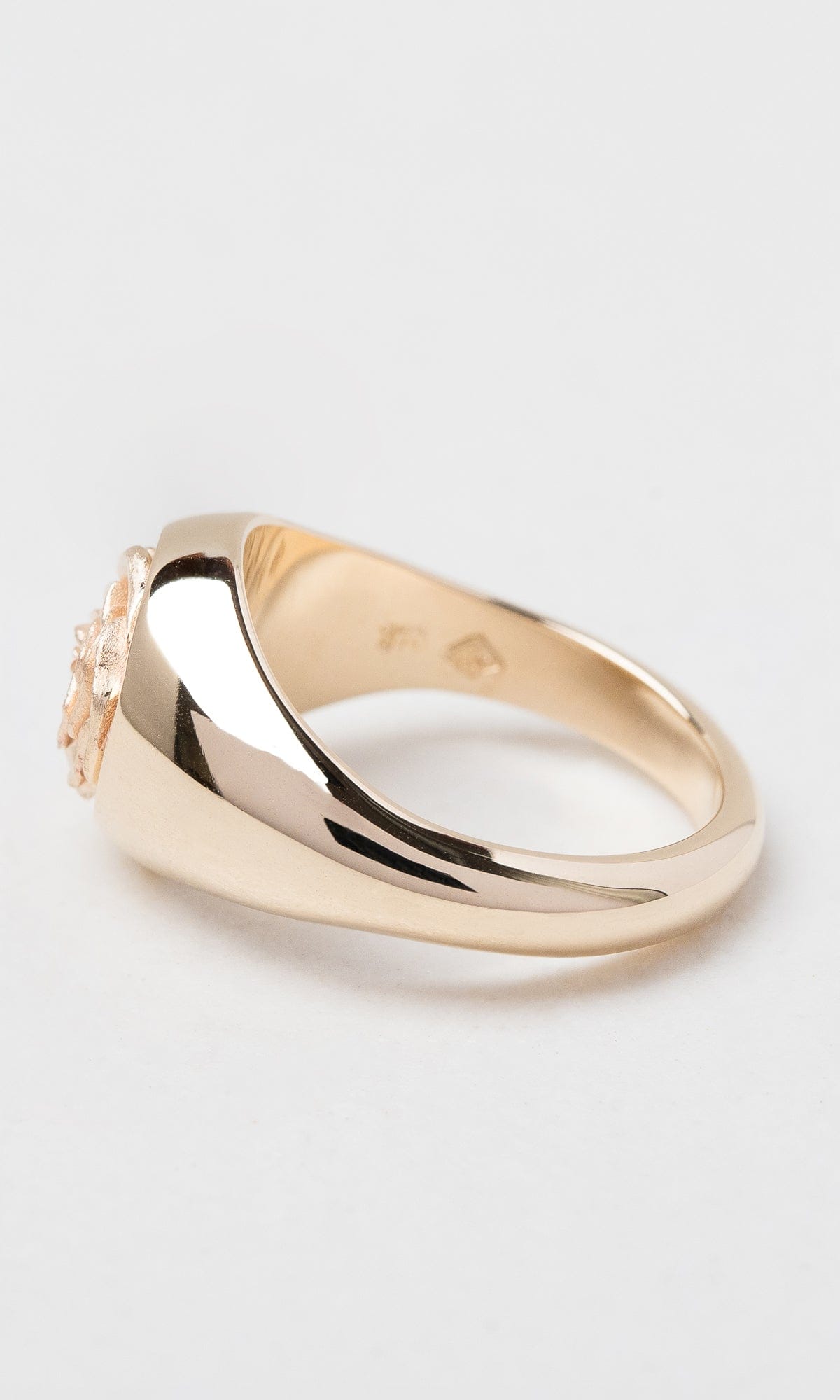 Hogans Family Jewellers 18K Rose Signet Ring