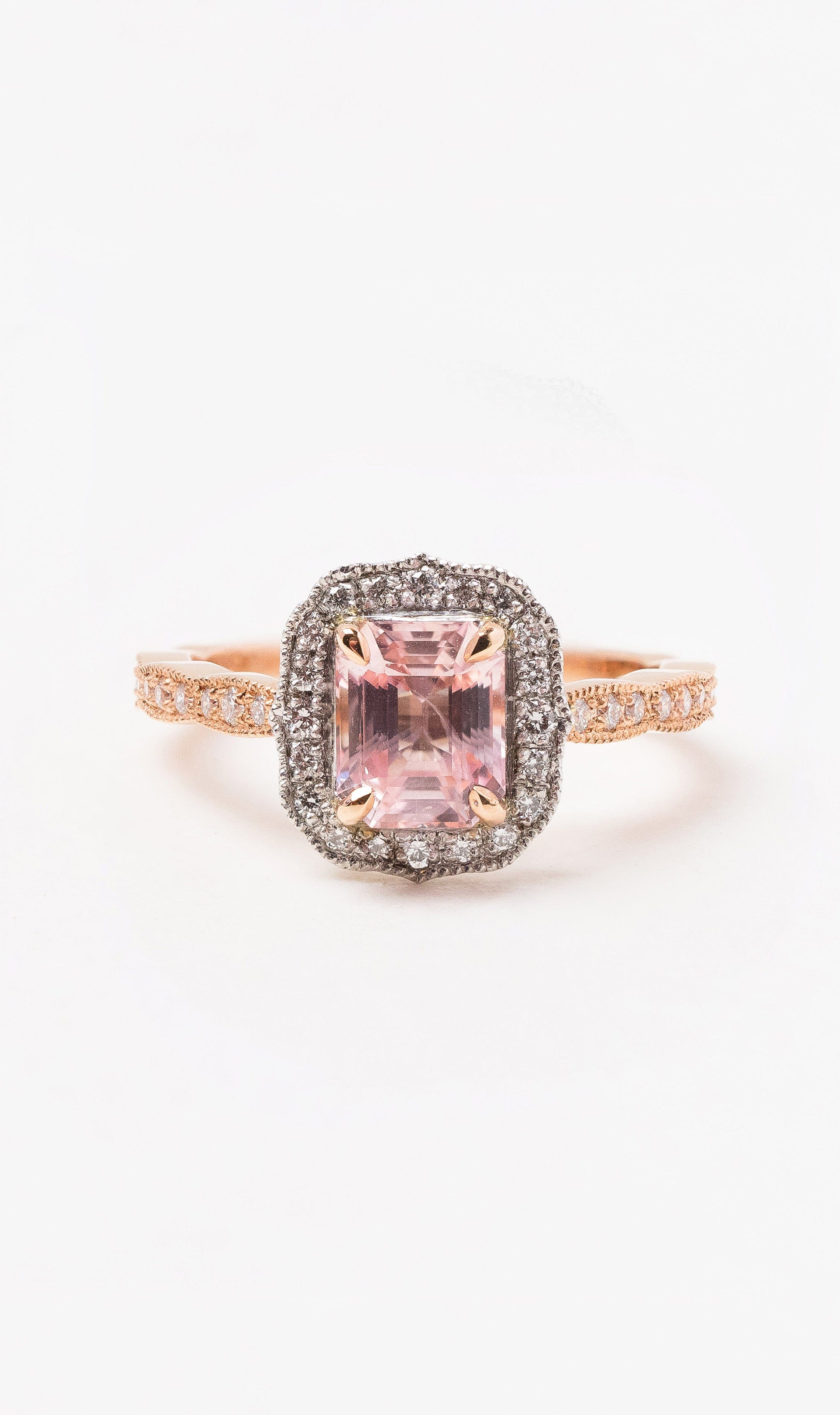 Hogans Family Jewellers 18K RWG Antique Style Peach Sapphire Ring