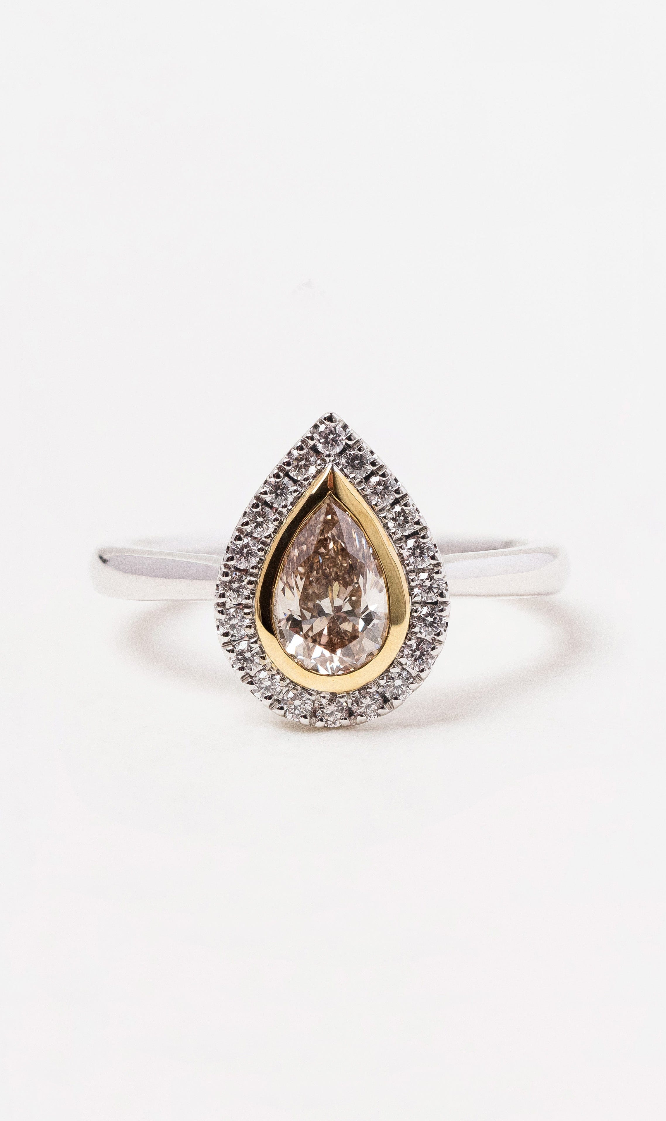 Hogans Family Jewellers 18K RWG Champagne Diamond Ring