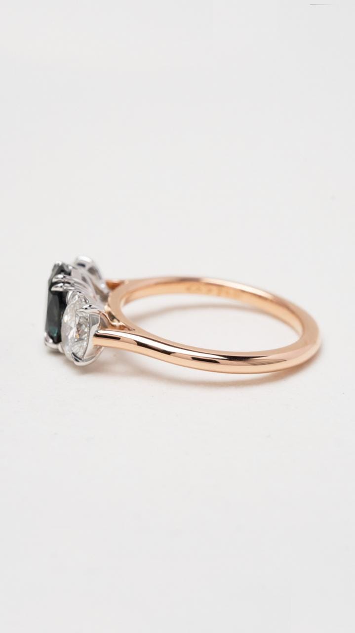 Hogans Family Jewellers 18K RWG Oval Teal Sapphire Ring