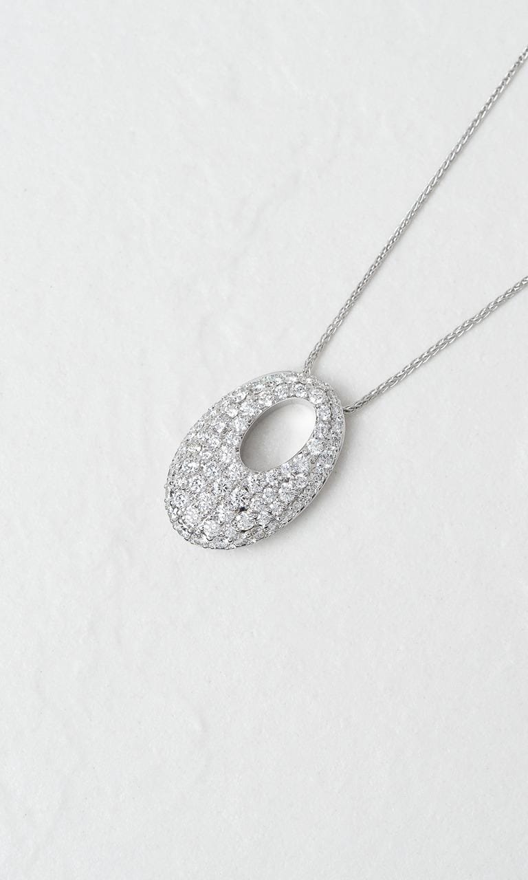 Hogans Family Jewellers 18K WG 1.20ct TDW Round Brilliant Cut Diamond Oblong Necklace