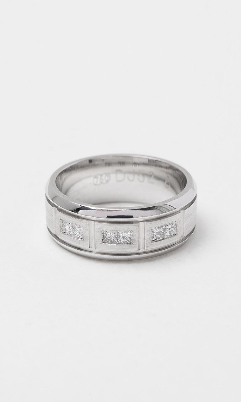 Hogans Family Jewellers 18K WG 8mm 0.30ct TDW Princess Cut Diamond Gents Band