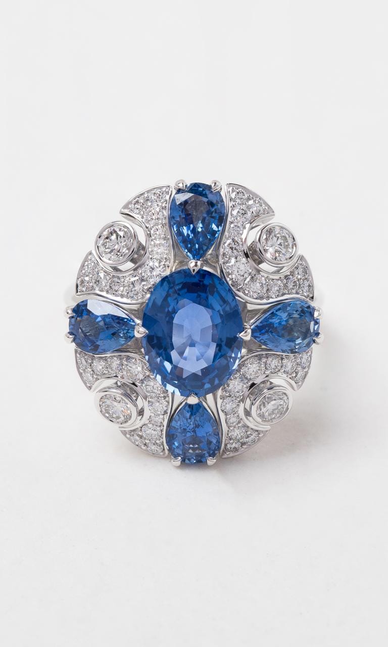 Hogans Family Jewellers 18K WG Oval Cut Sapphire Cluster Ring