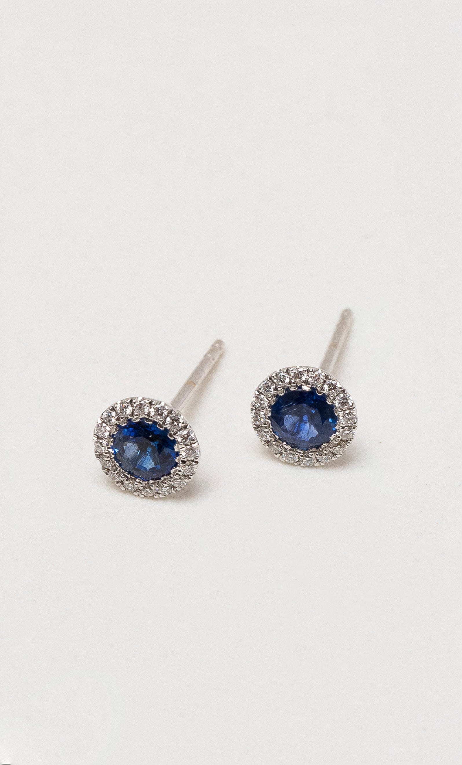 Hogans Family Jewellers 18K WG Sapphire Cluster Stud Earrings
