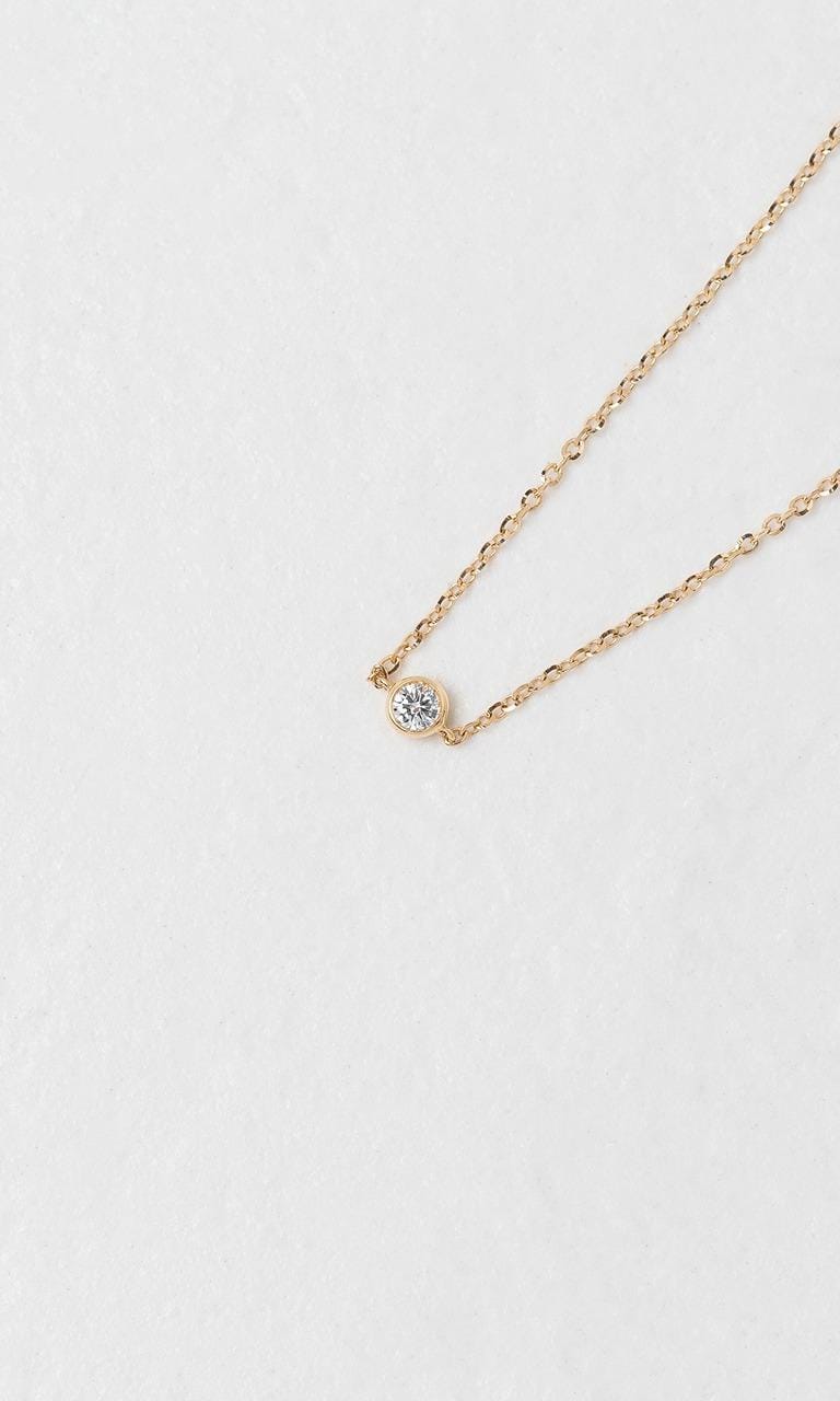 Hogans Family Jewellers 18K YG 0.04ct Round Brilliant Cut Diamond Solitaire Necklace