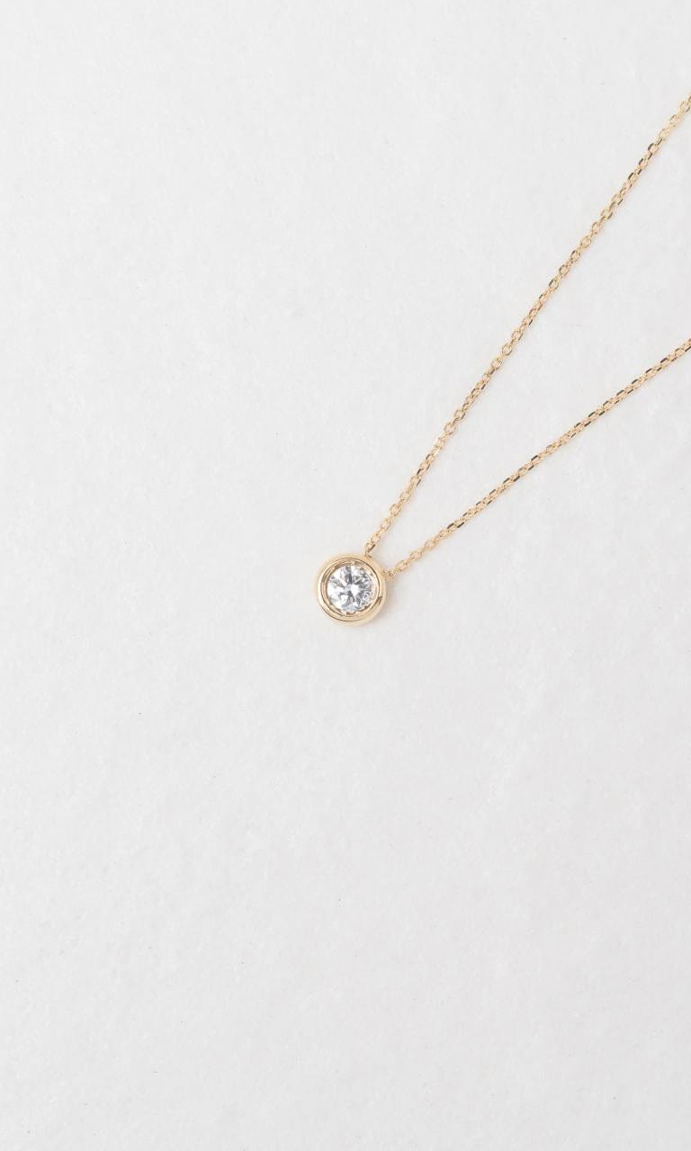 Hogans Family Jewellers 18K YG 0.10ct TDW Bezel Set Diamond Necklace